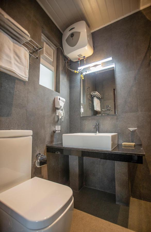 The Breeze Luxury Apartment Nuwara Eliya Esterno foto